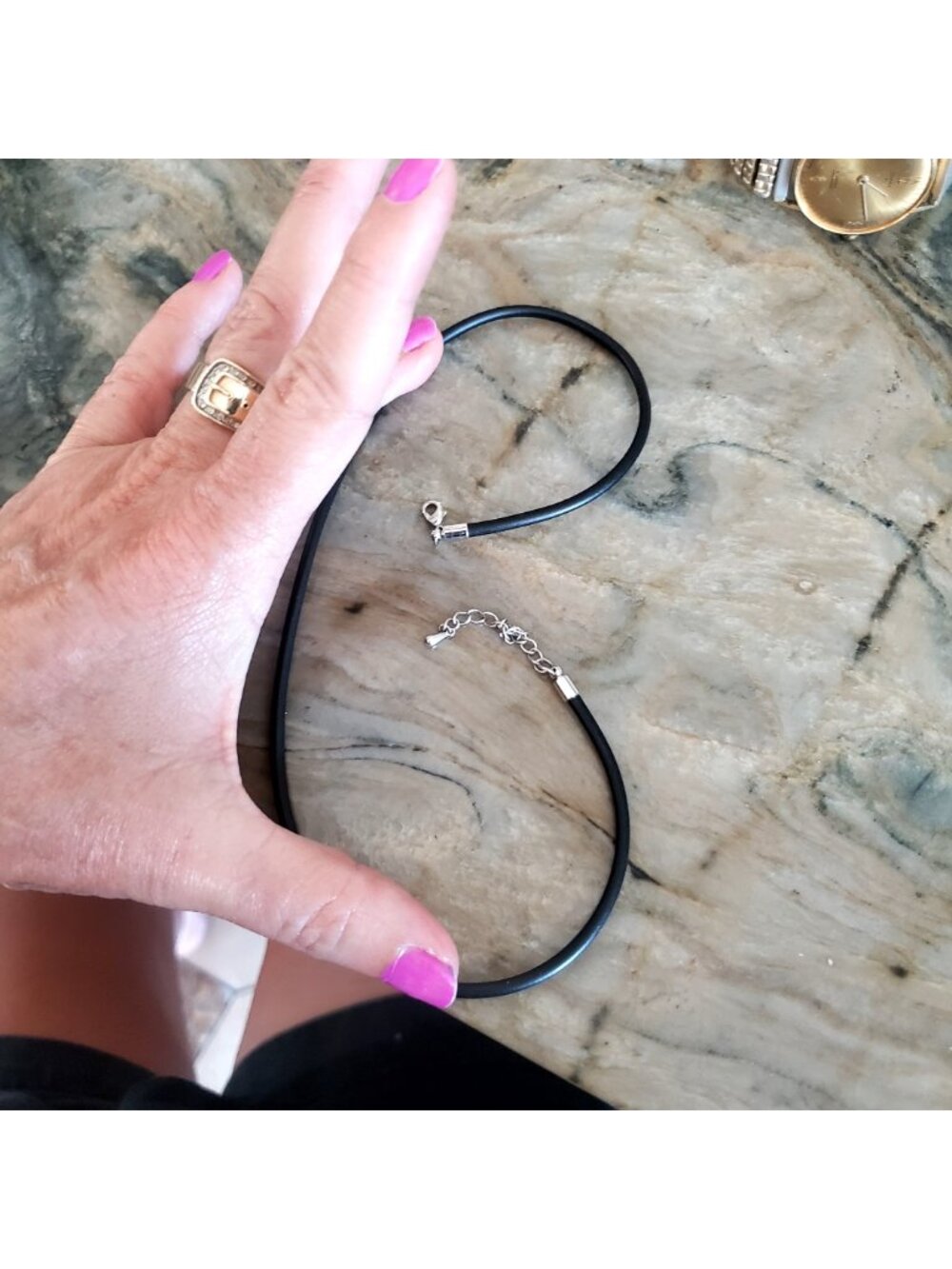 Choker - Picture 2 of 2